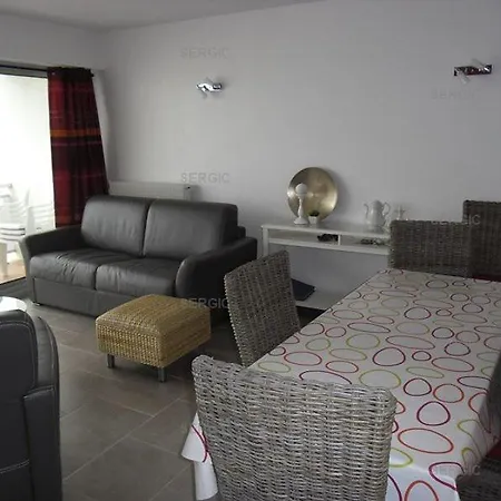 Annonce De Professionnel - Bel Appartement, Face Mer.